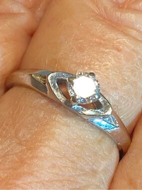 💍 18K White Gold Genuine Diamond Solitaire Ring “Bridal Knott” | Size 8.75